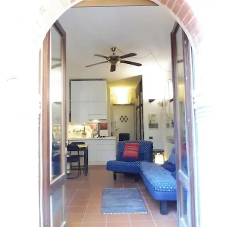 Studio-apartment With Small Garden Apartment Lido di Venezia