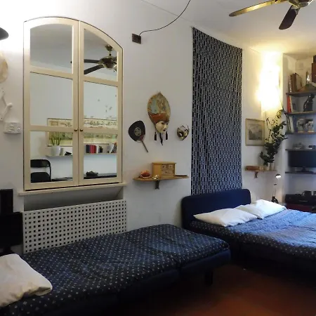 Studio-apartment With Small Garden דירה *