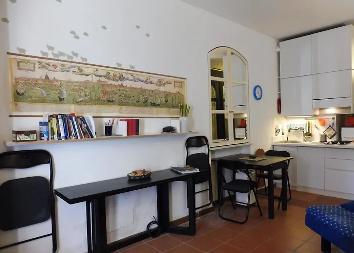アパート Studio-apartment With Small Garden *