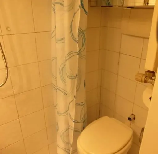 Studio-apartment With Small Garden アパート